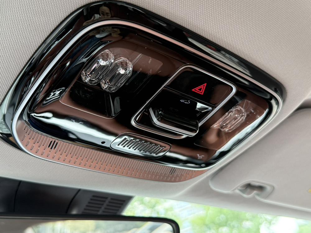 GEELY Emgrand 2025 #19 GEELY Emgrand 2025 car image #19