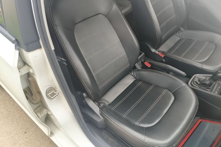 Volkswagen Santana 2019 car image #24