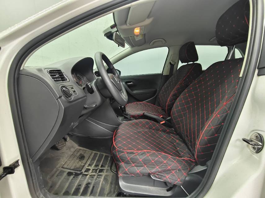 Volkswagen Polo 2015 #4 Volkswagen Polo 2015 car image #4