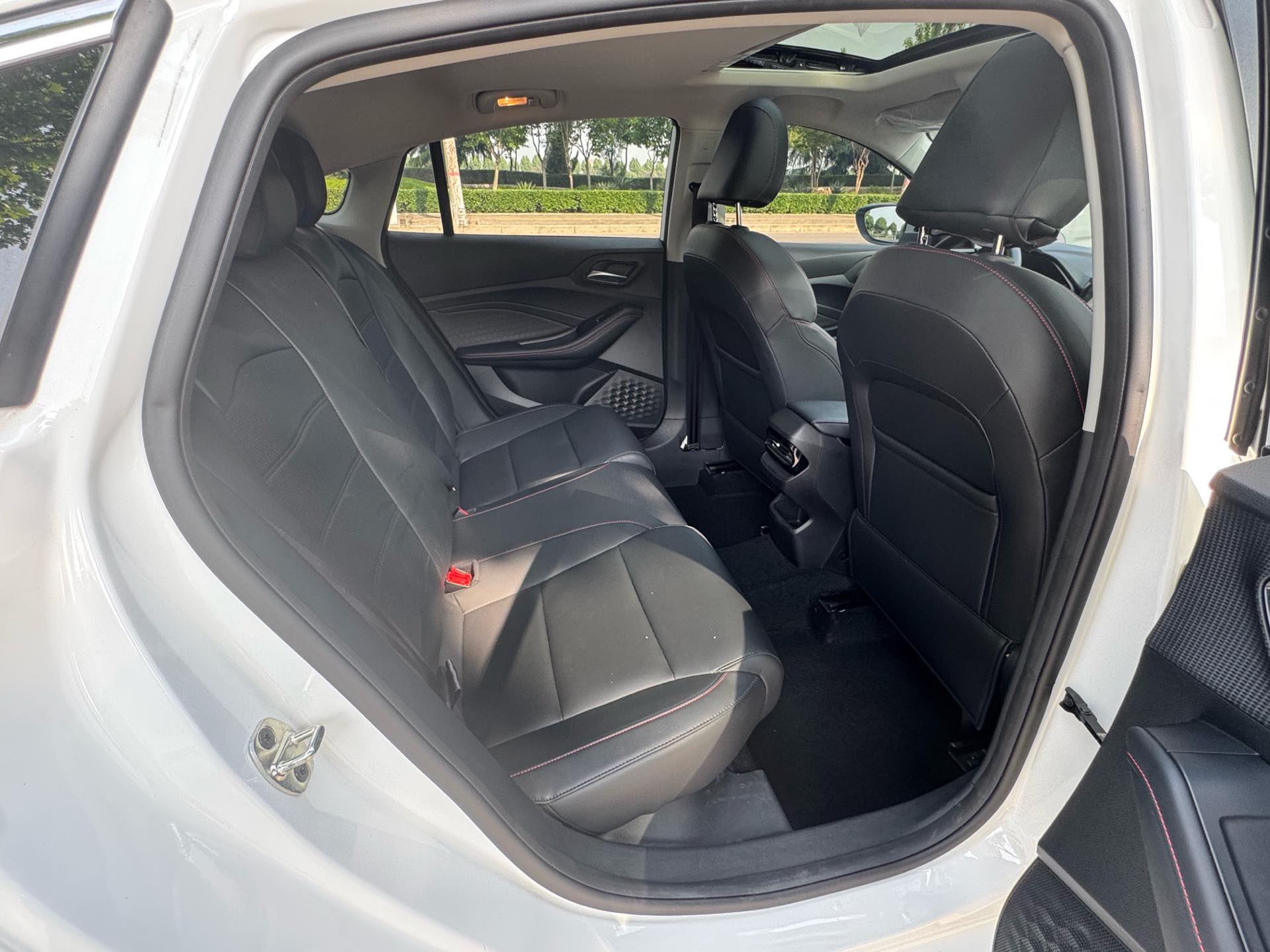 MG 5 2023 image de voiture #13