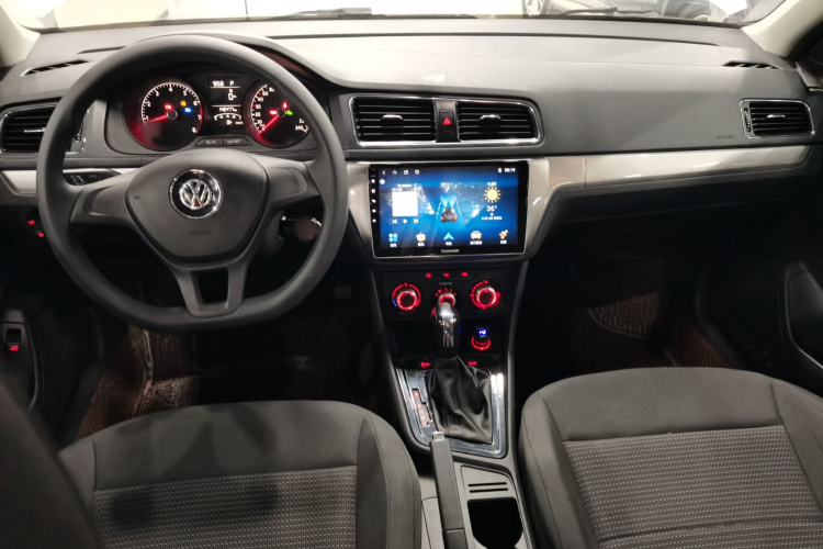 Volkswagen Lavida 2018 car image #10