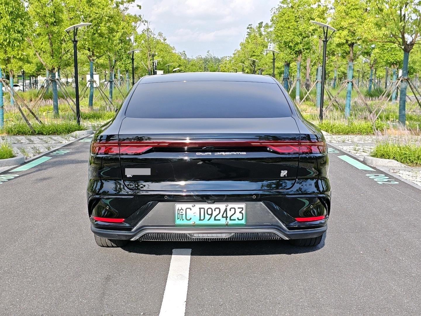 BYD Han 2024 car image #8