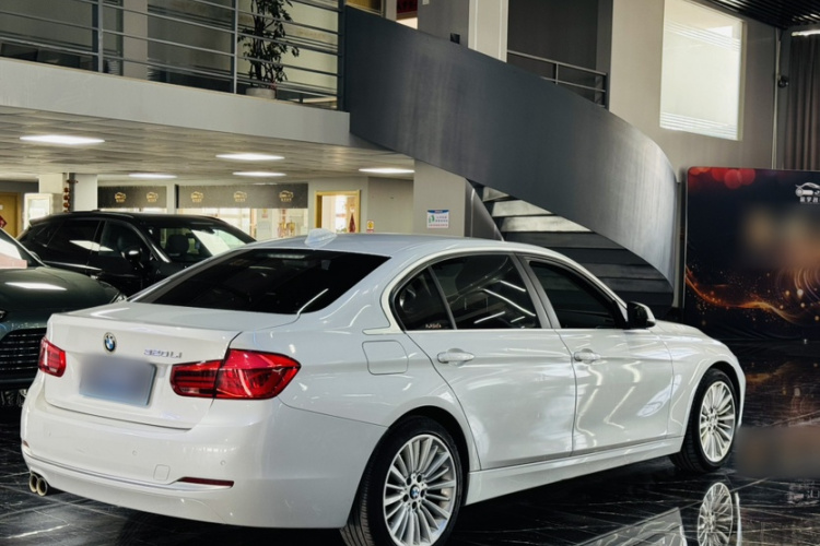 BMW 3 Series 2017 car image #4