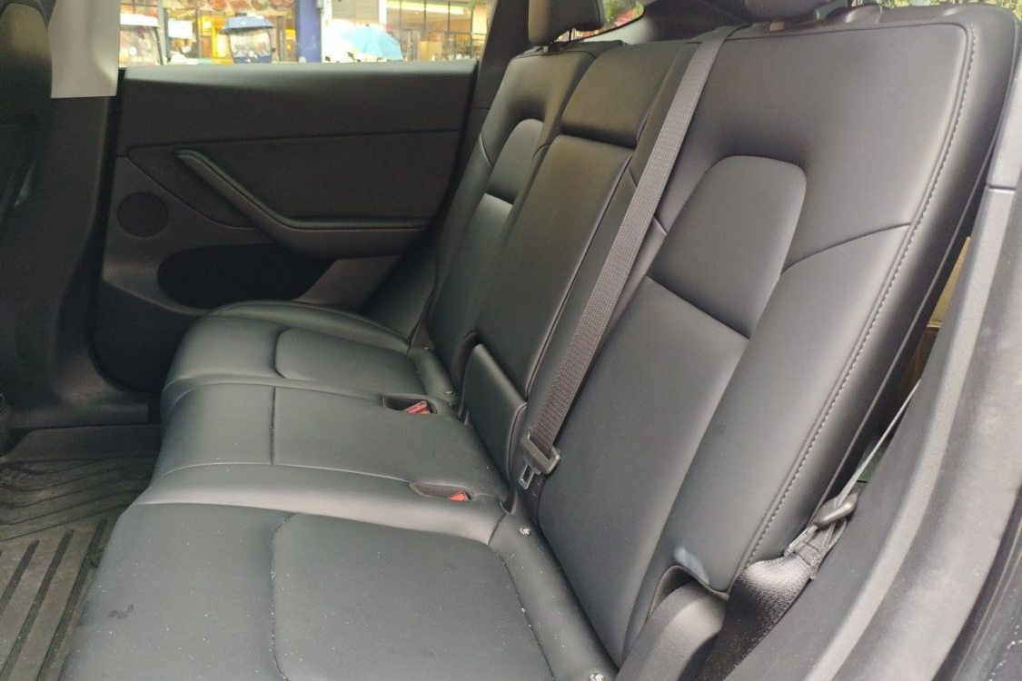 Tesla Model Y 2024 car image #19