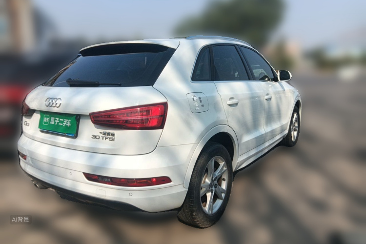 Audi Q3 2017 car image #7
