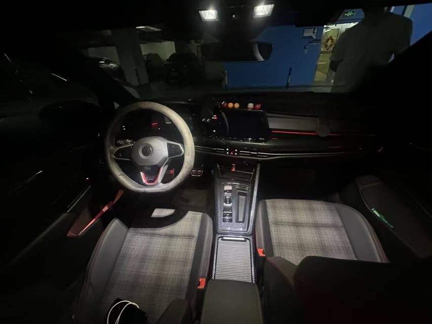 Volkswagen GolfGTI 2022 صورة سيارة #5