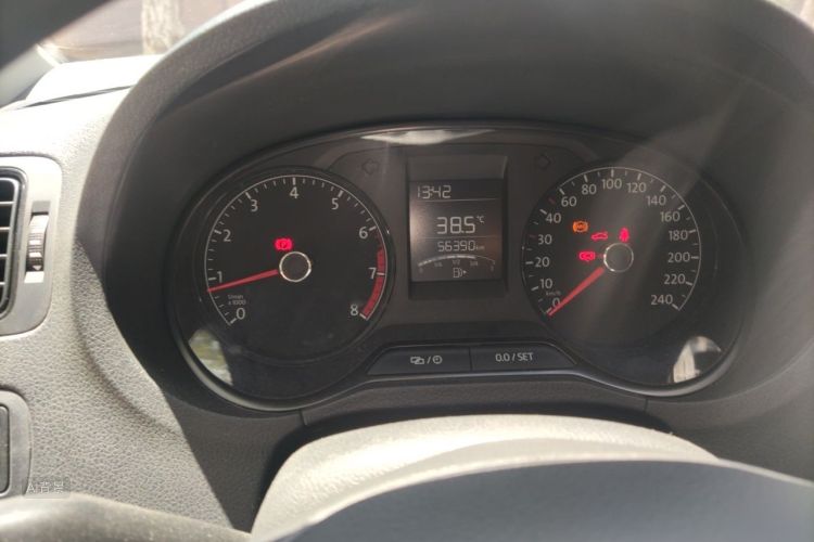 Volkswagen Polo 2016 #13 Volkswagen Polo 2016 car image #13