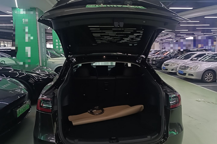 Tesla Model Y 2022 #19 Tesla Model Y 2022 car image #19