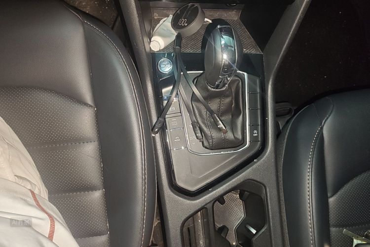 Volkswagen Tharu 2022 car image #16