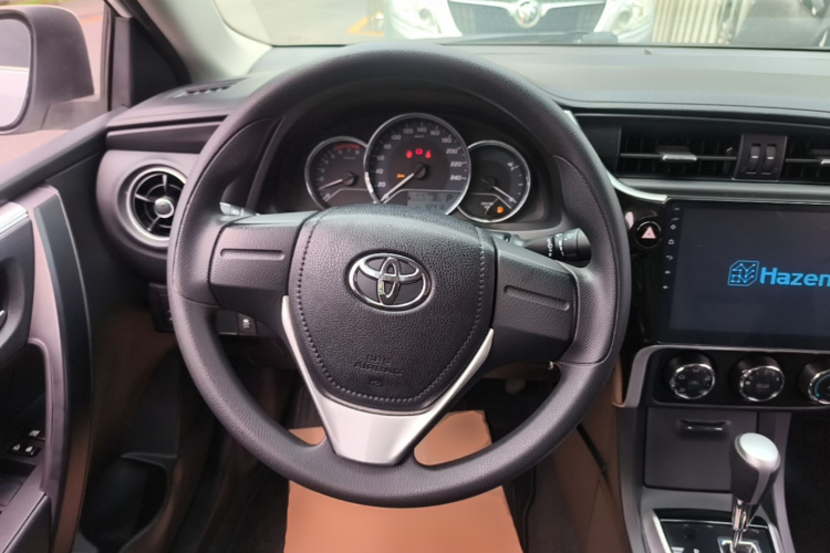 Toyota Corolla 2018 #11 Toyota Corolla 2018 car image #11