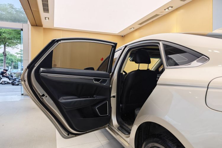 GEELY Emgrand GL 2018 #18 GEELY Emgrand GL 2018 car image #18