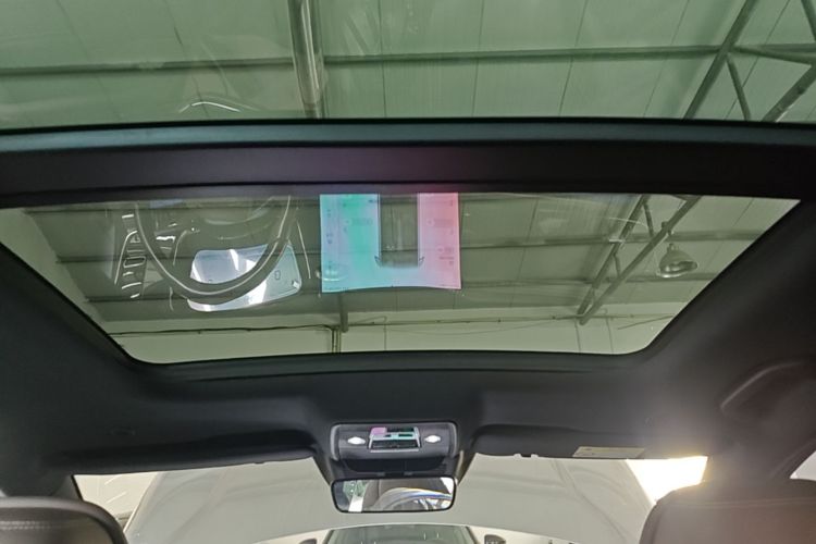 BYD Han 2023 car image #18