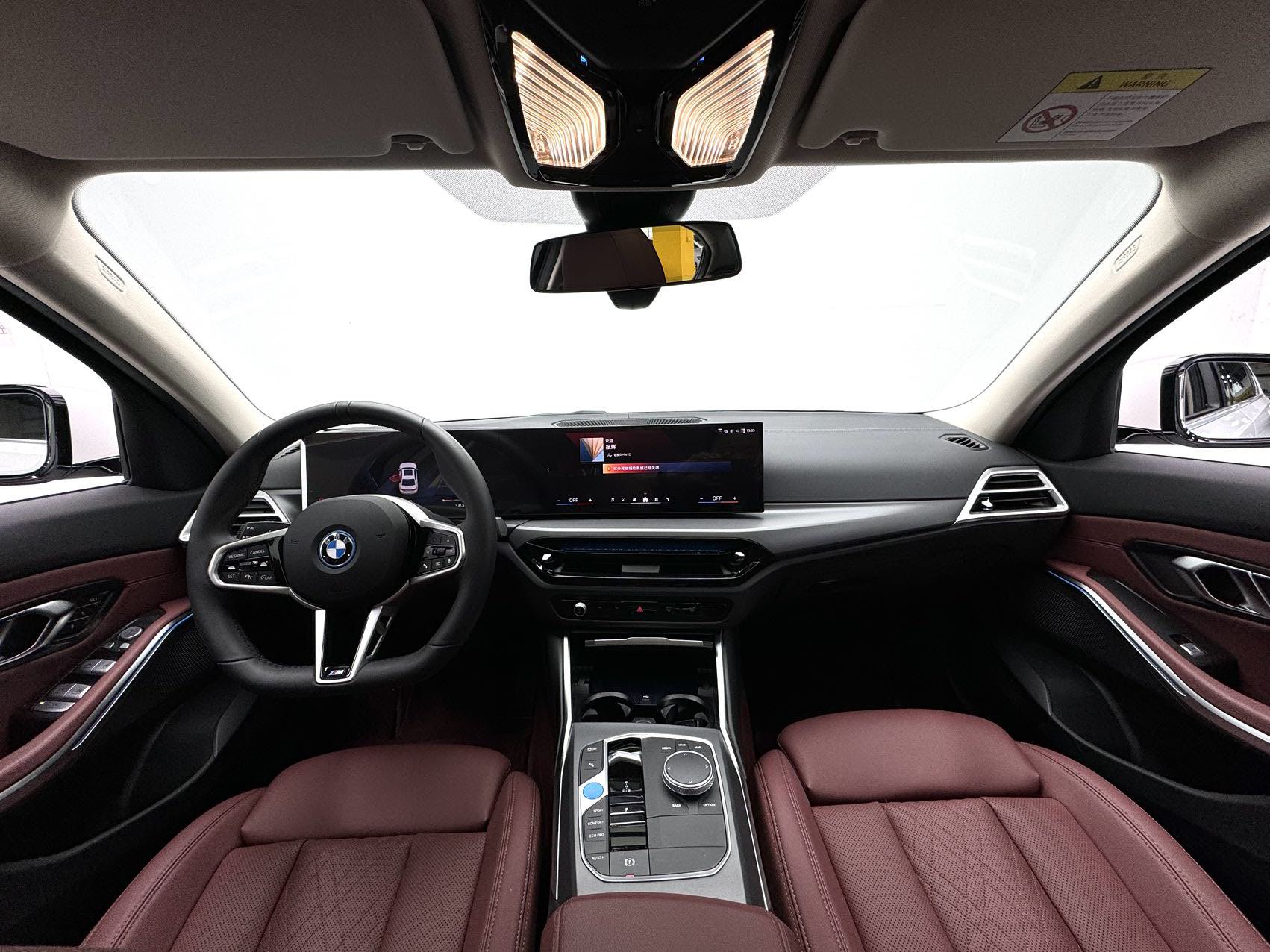BMW i3 2025 car image #5