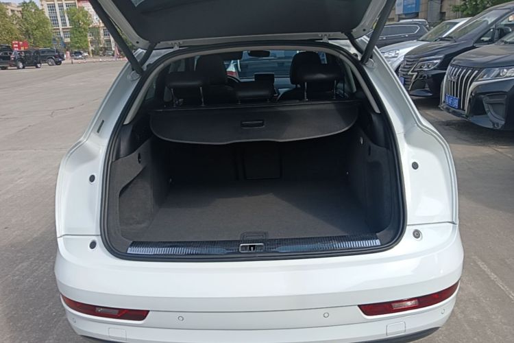 Audi Q3 2016 #19 Audi Q3 2016 car image #19