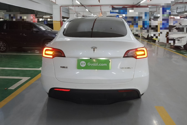 Tesla Model Y 2022 #6 Tesla Model Y 2022 car image #6