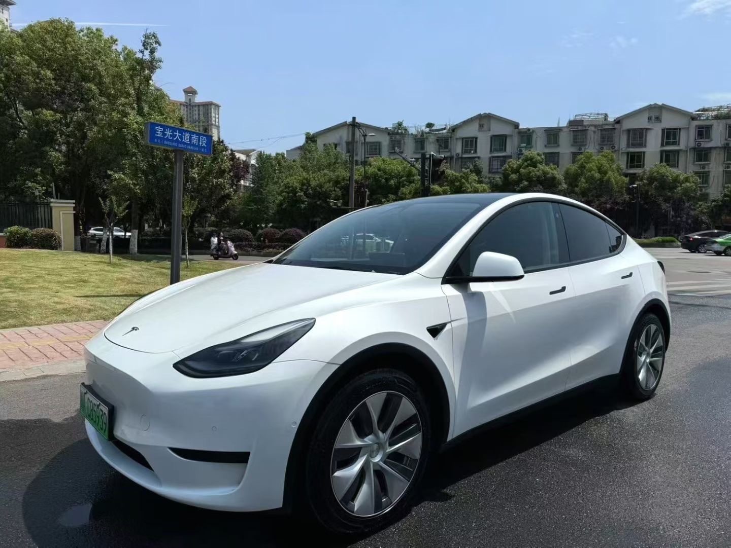 Tesla Model Y 2021 Tesla Model Y 2021 immagine di auto