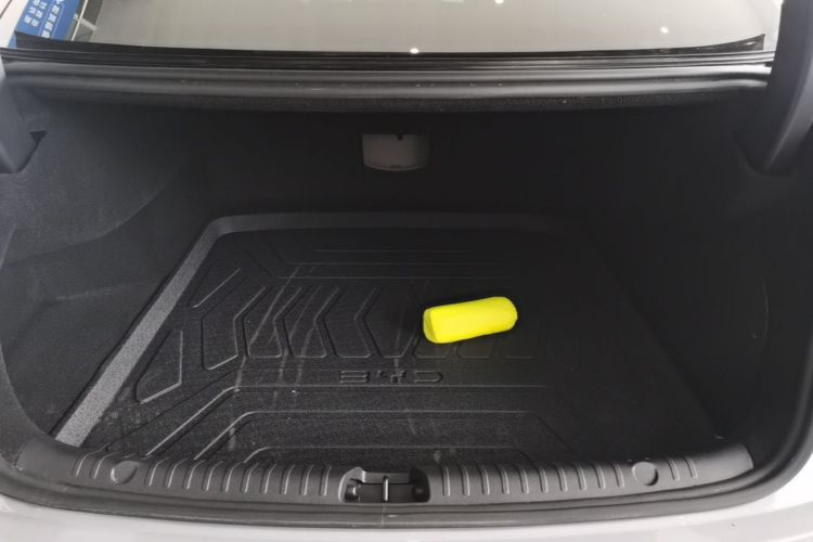 BYD Han 2025 car image #19