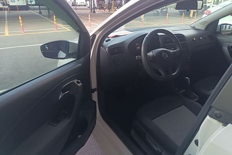 Volkswagen Polo 2019 #16 Volkswagen Polo 2019 car image #16
