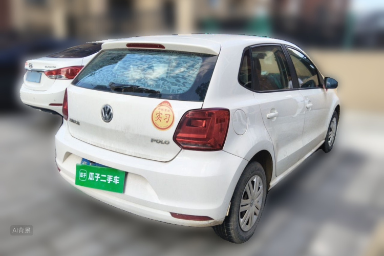 Volkswagen Polo 2015 car image #7