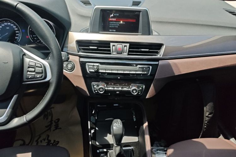 BMW X1 2019 immagine di auto #13