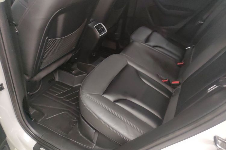 Audi Q3 2017 #17 Audi Q3 2017 car image #17