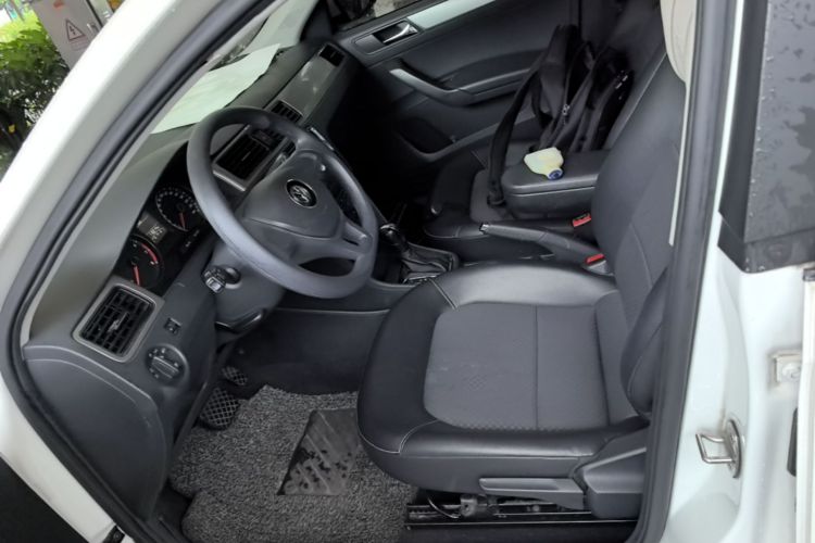 Volkswagen Santana 2016 car image #19