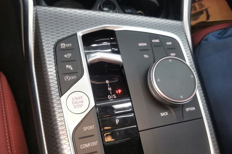 BMW 3 Series 2025 изображение автомобиля #14