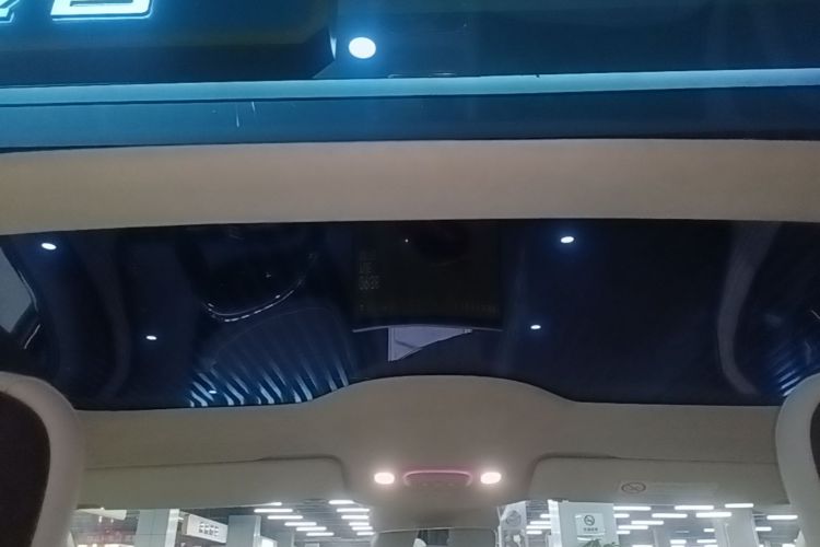 2026 #18 2026 immagine di auto #18