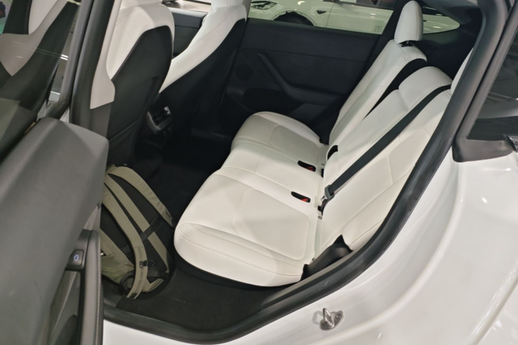 Tesla Model Y 2023 #17 Tesla Model Y 2023 immagine di auto #17