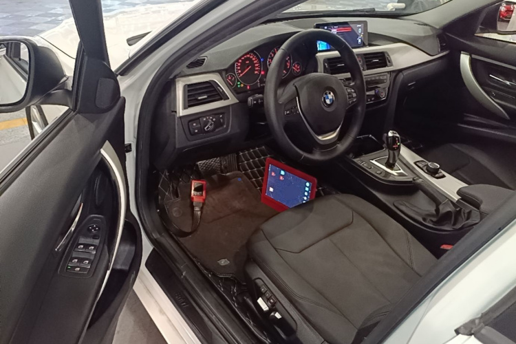 BMW 3 Series (Imported) 2016 #16 BMW 3 Series (Imported) 2016 car image #16