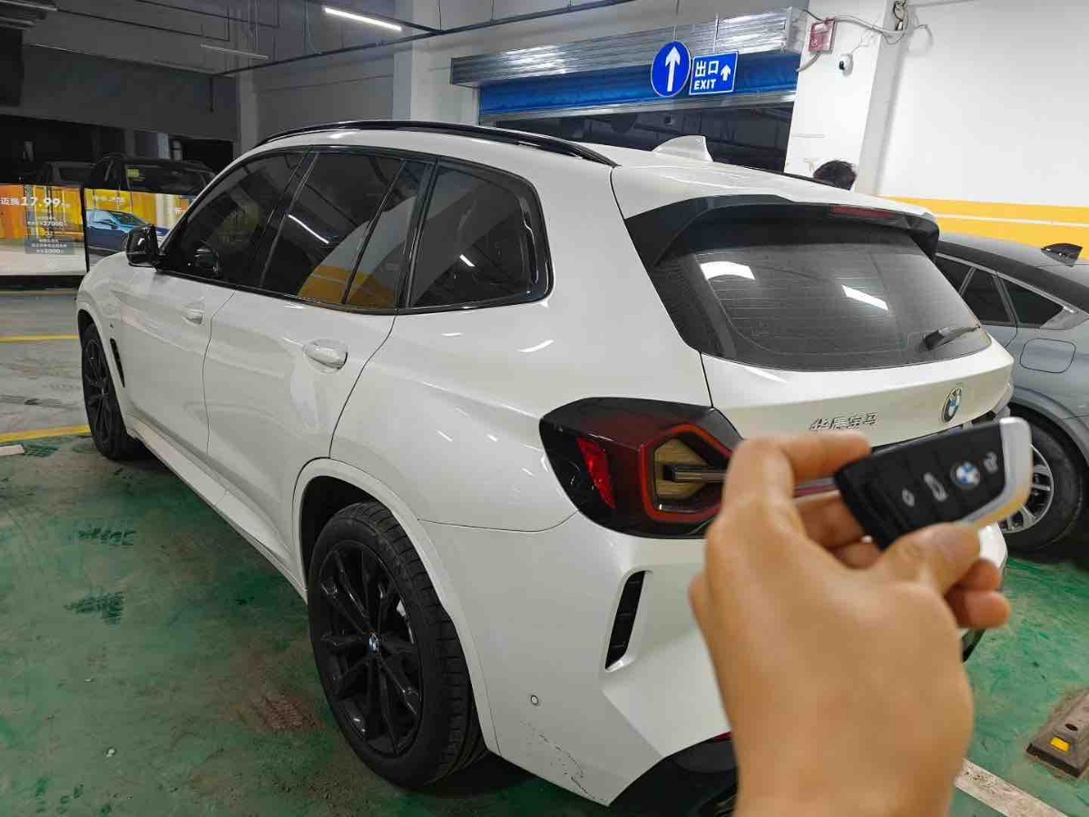 BMW X3 2023 car image #3