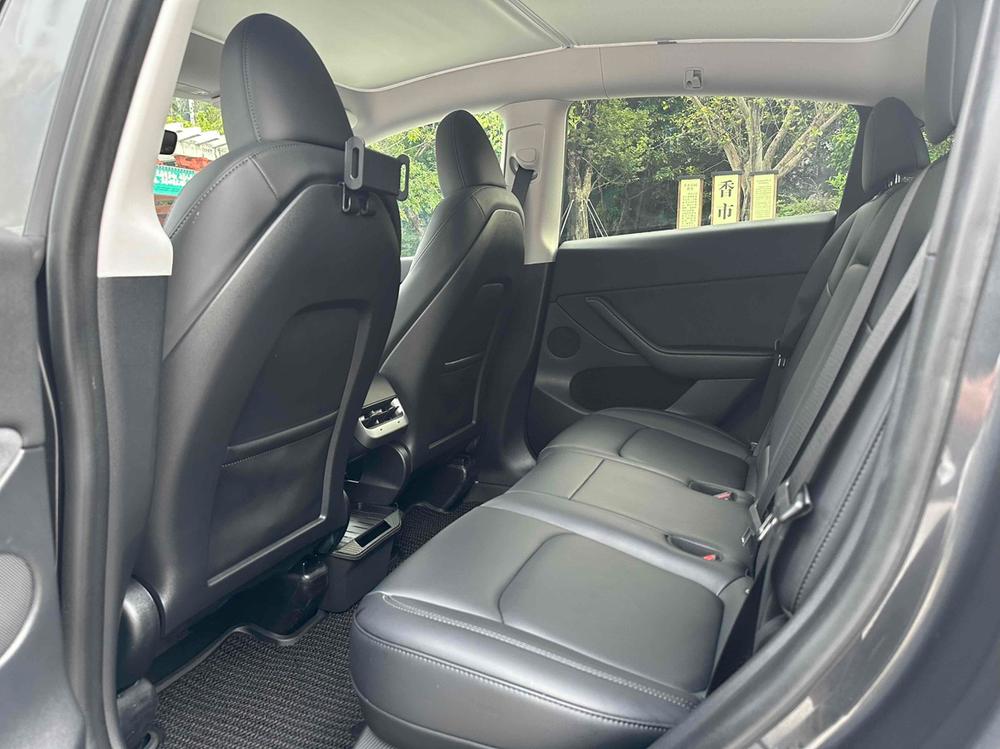 Tesla Model Y 2024 #16 Tesla Model Y 2024 car image #16