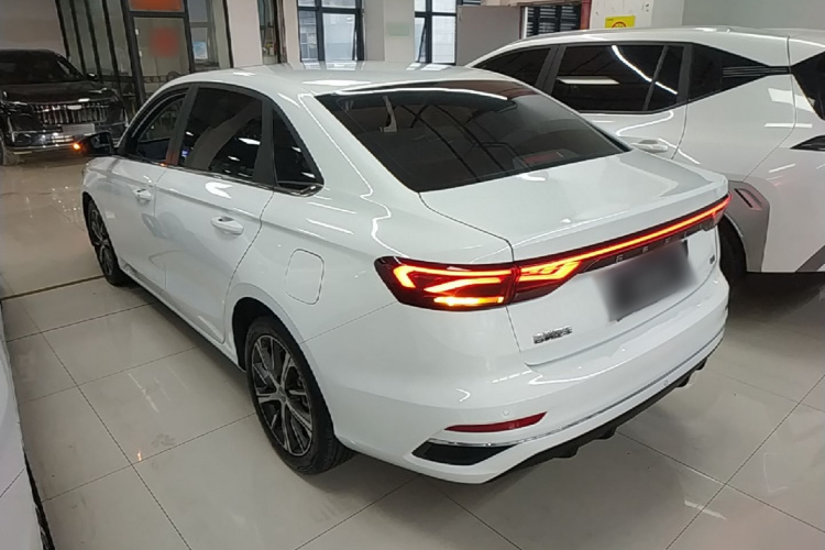 GEELY Emgrand 2022 car image #5