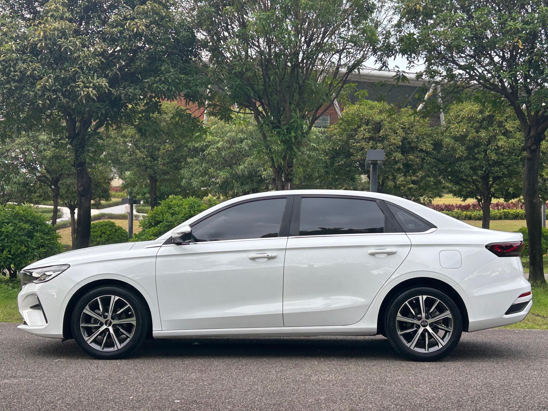 GEELY Emgrand 2023 #17 GEELY Emgrand 2023 image de voiture #17