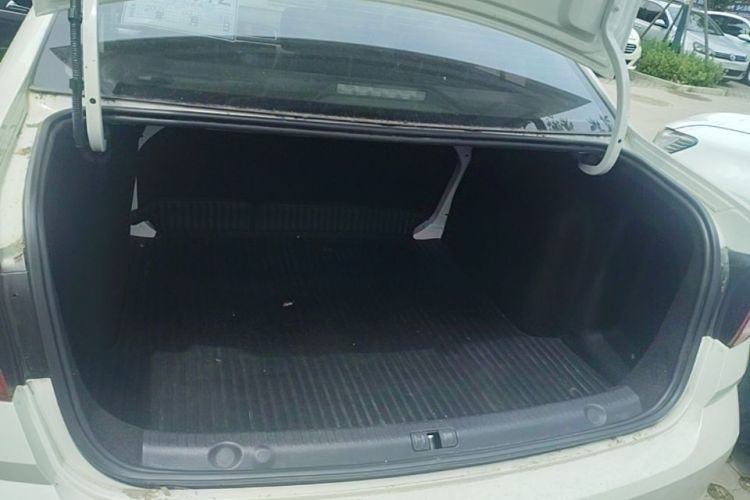 Volkswagen Lavida 2017 car image #21