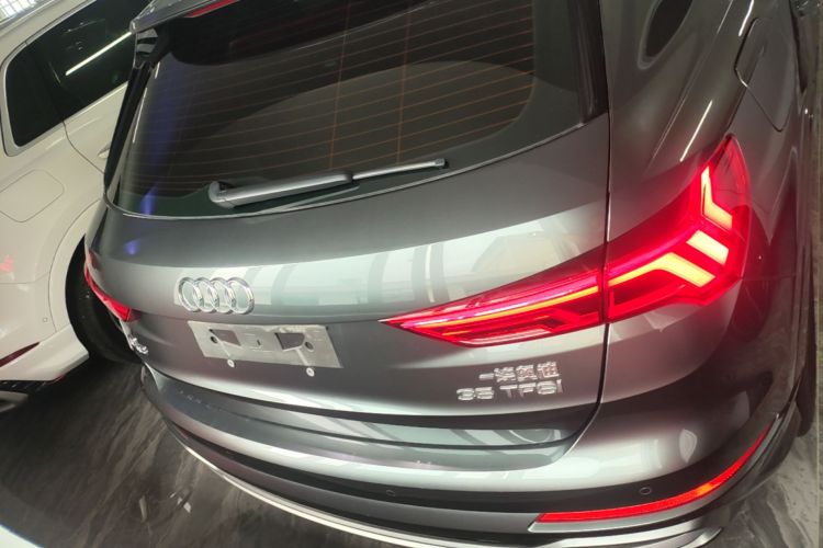 Audi Q3 2021 #6 Audi Q3 2021 car image #6