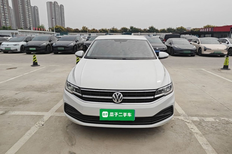 Volkswagen Bora 2020 car image #3