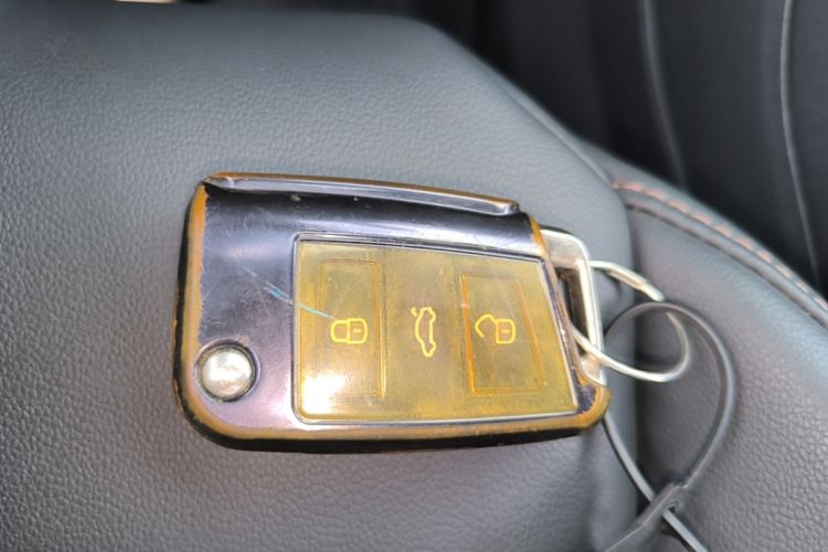 Volkswagen Tharu 2021 car image #9