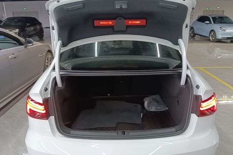 Audi A3 2020 car image #19