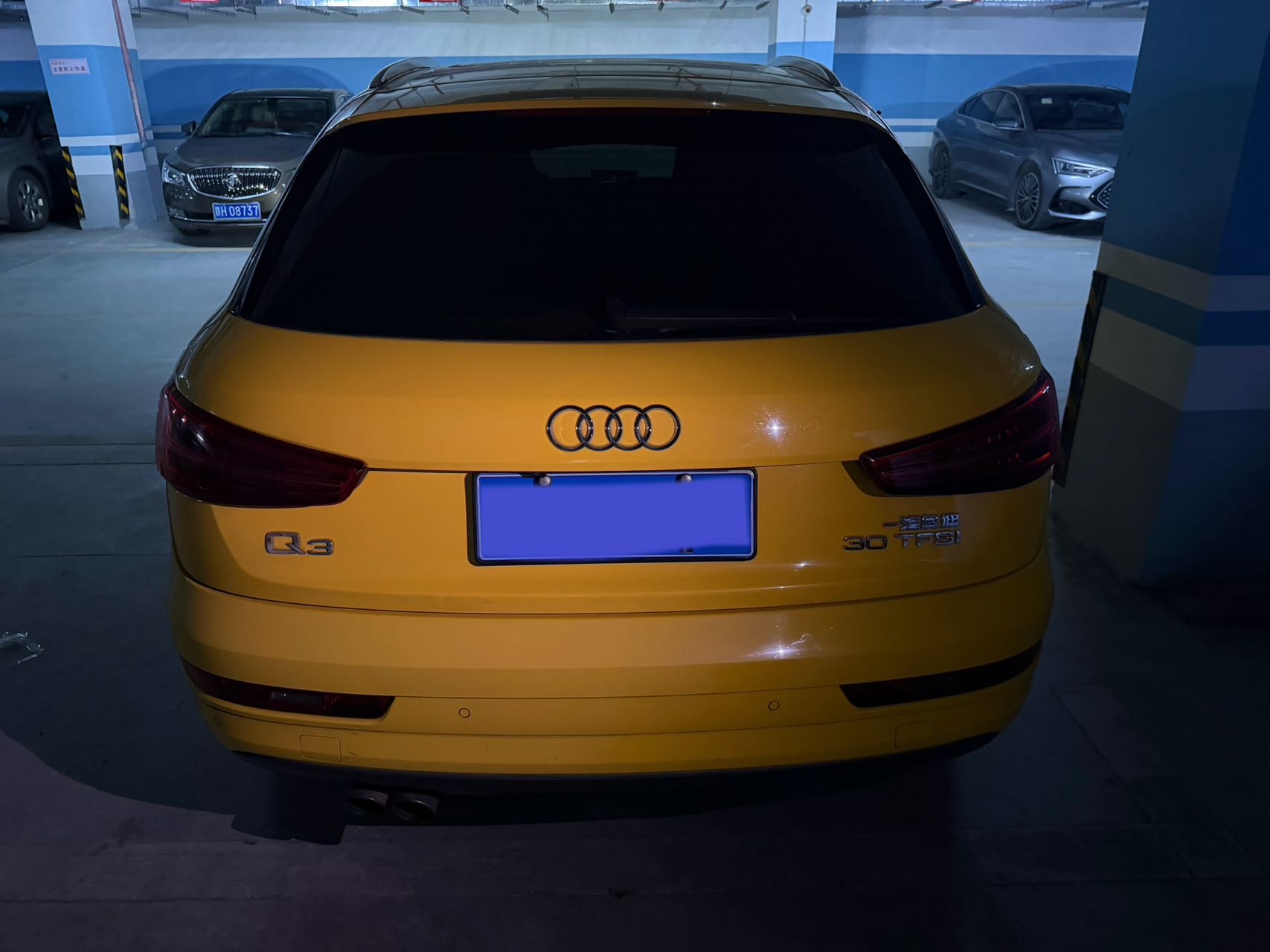 Audi Q3 2016 car image #8