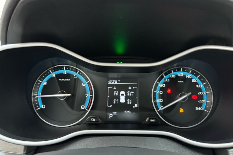 GEELY Emgrand 2021 #15 GEELY Emgrand 2021 car image #15
