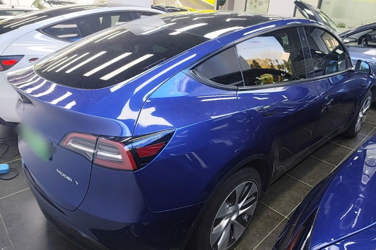 Tesla Model Y 2022 #7 Tesla Model Y 2022 car image #7