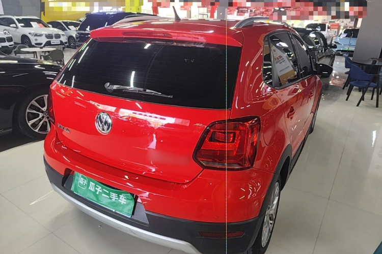 Volkswagen Polo 2015 car image #7