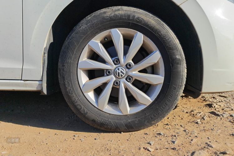 Volkswagen Bora 2020 car image #9