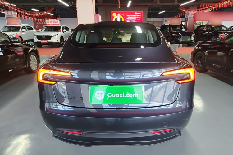 Tesla Model 3 2026 #6 Tesla Model 3 2026 car image #6