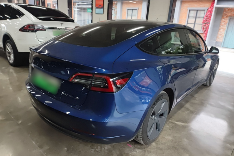Tesla Model 3 2022 car image #5