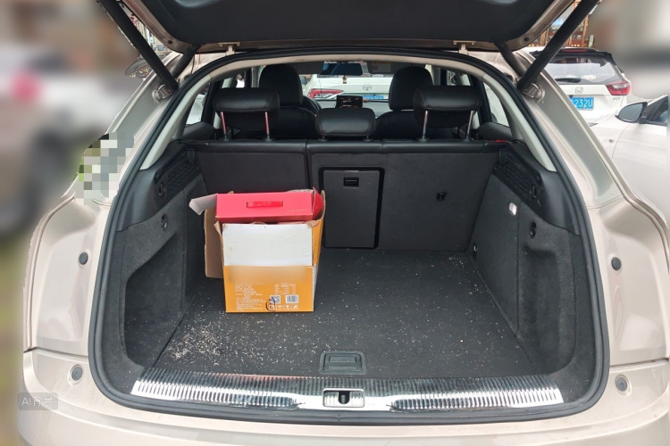 Audi Q3 2017 car image #21