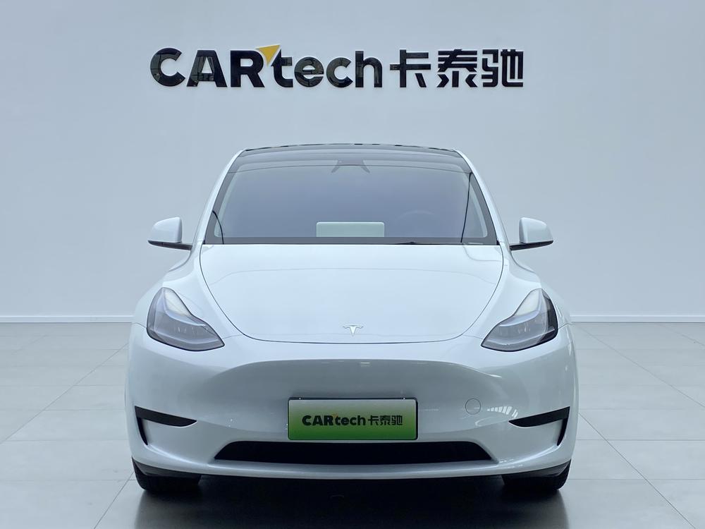 Tesla Model Y 2024 car image #2