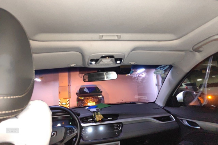 GEELY Emgrand 2019 car image #20
