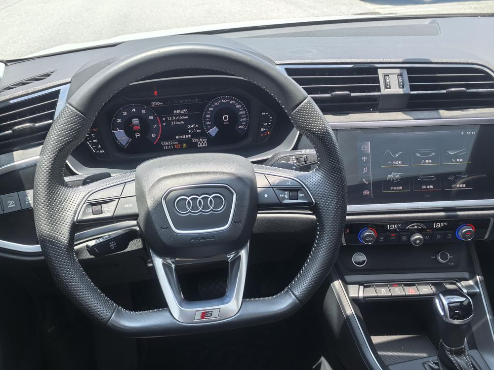 Audi Q3 Sportback 2021 car image #11